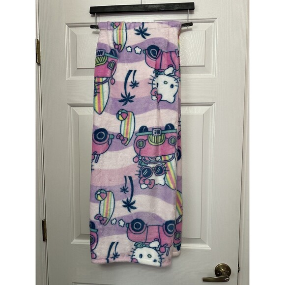 Hello Kitty Pink Car Beach Waves Surfboard Summer Purple 50 x 70" Throw Blanket - Picture 3 of 3